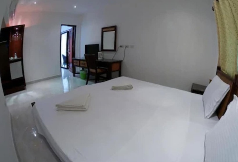 اتاق خانوادگی, Alona Vida Beach Resort