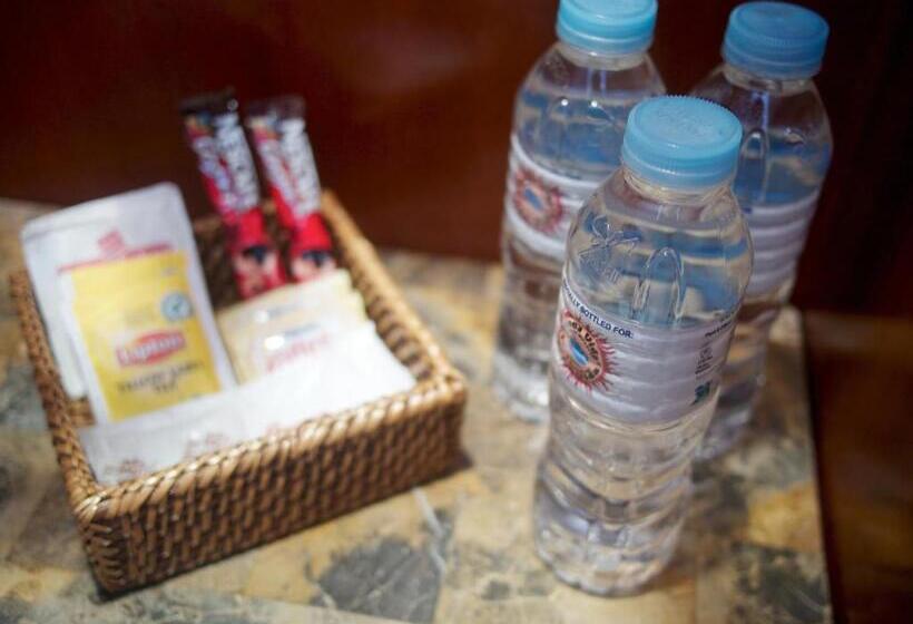 اتاق لوکس, Alona Vida Beach Resort