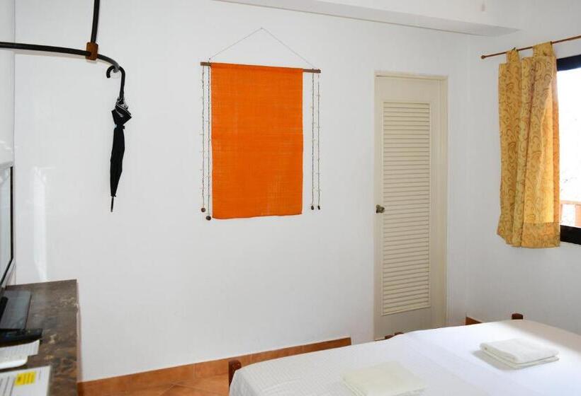 اتاق استاندارد, Alona Vida Beach Resort