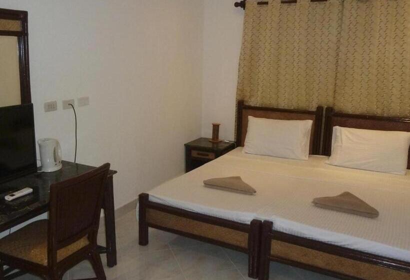 اتاق خانوادگی, Alona Vida Beach Resort