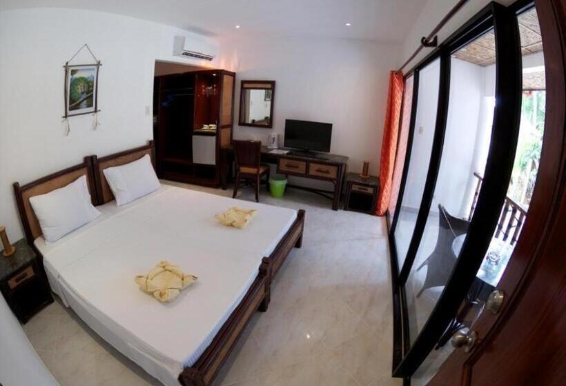 اتاق خانوادگی, Alona Vida Beach Resort