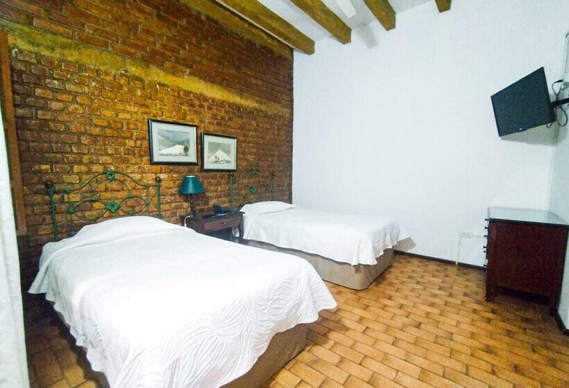 اتاق استاندارد, & Hacienda El Carmelo