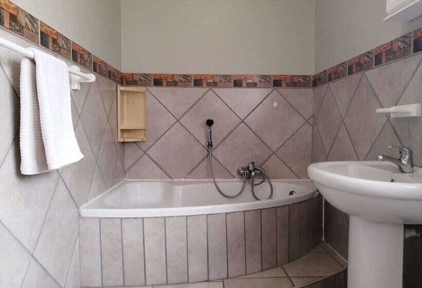 בקתת חדר, Outeniquabosch Lodge