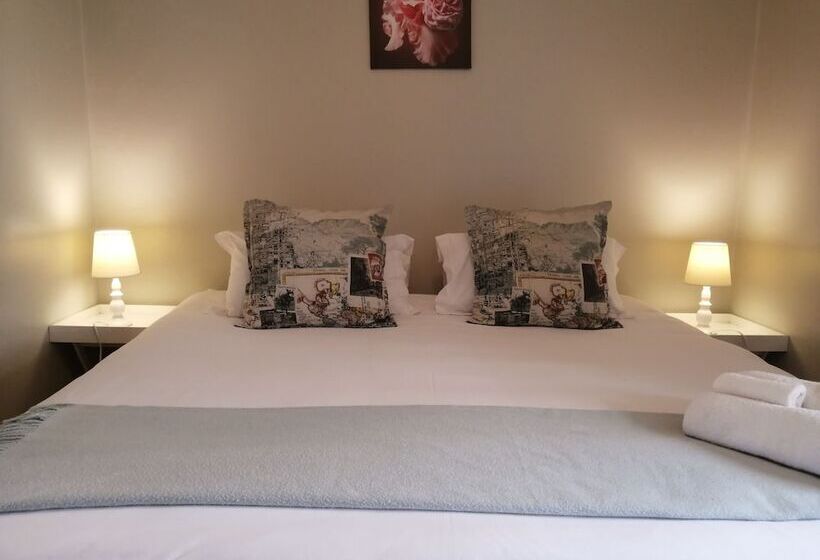 חדר סטנדרט מיטה זוגית, Outeniquabosch Lodge