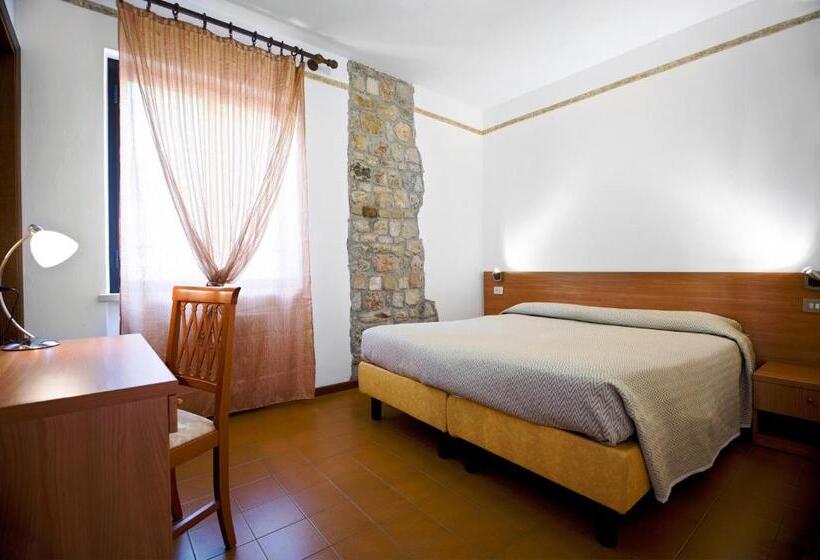 이코노미 룸, Albergo Pace