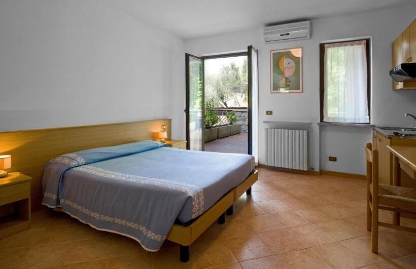 디럭스 룸 호수 전망, Albergo Pace