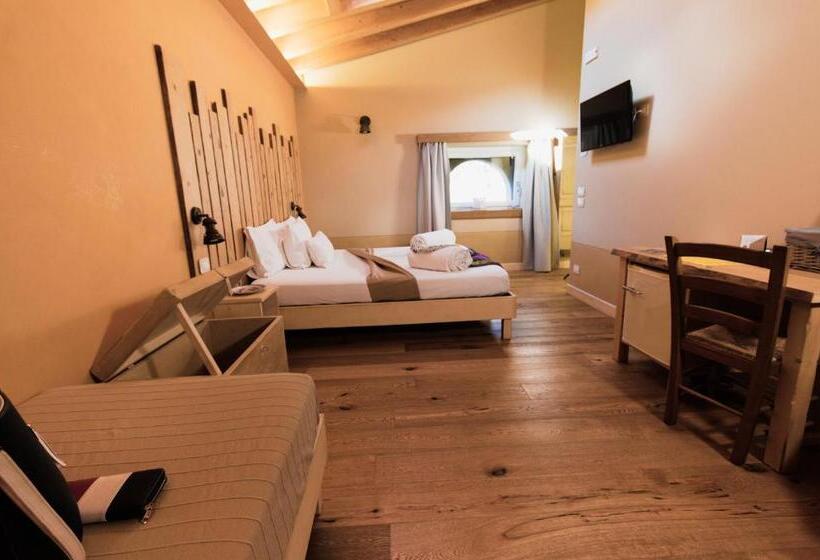 디럭스 룸 킹사이즈 침대, Agriturismo Milord