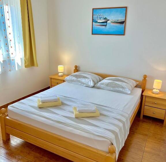 آپارتمان 1 خوابه با بالکن و چشم‌انداز دریا, Vespera Apartments