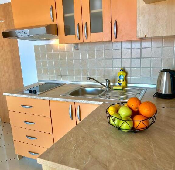 آپارتمان 1 خوابه با بالکن و چشم‌انداز دریا, Vespera Apartments