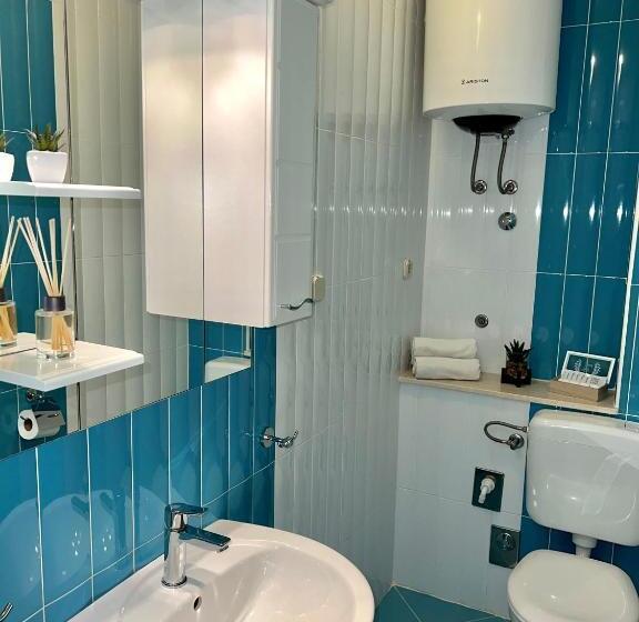 1 Bedroom Penthouse Apartment, Vespera Apartments