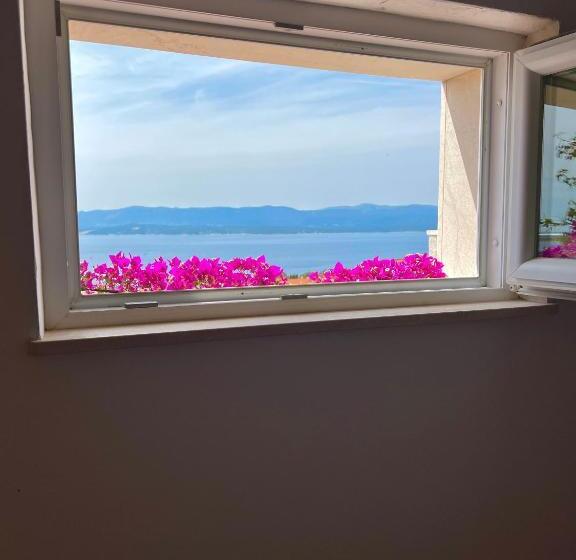 1 Bedroom Penthouse Apartment, Vespera Apartments