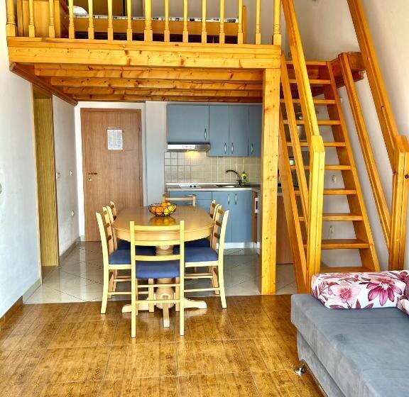 1 Bedroom Penthouse Apartment, Vespera Apartments