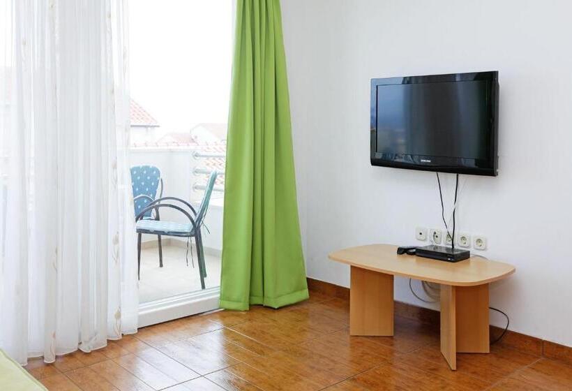 آپارتمان 1 خوابه با تراس, Vespera Apartments