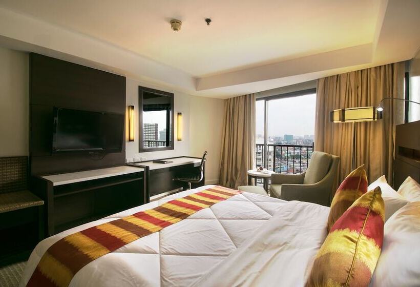 اتاق لوکس, Century Park