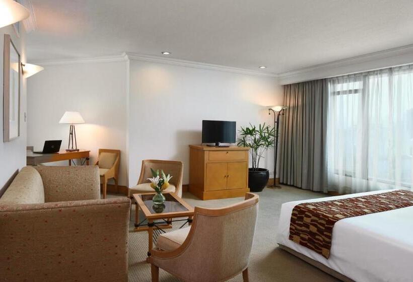 سوییت جونیور, The Heritage Hotel Manila