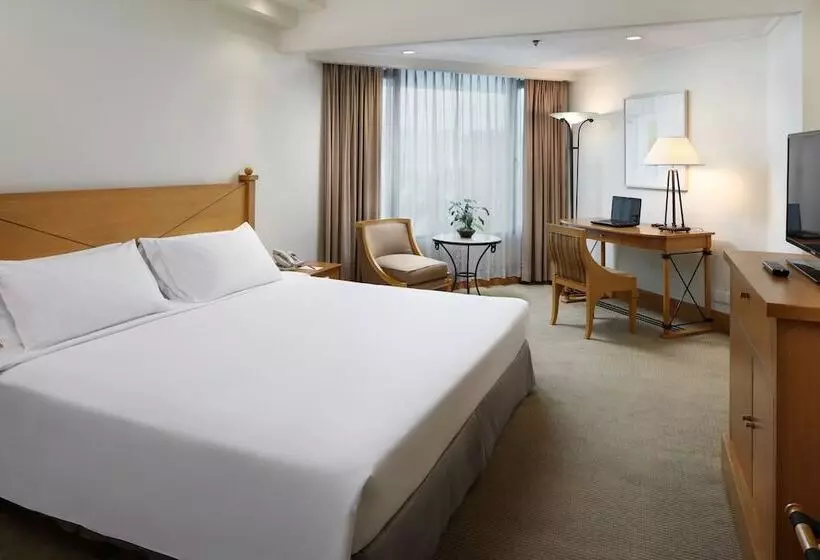اتاق لوکس با تخت بزرگ, The Heritage Hotel Manila