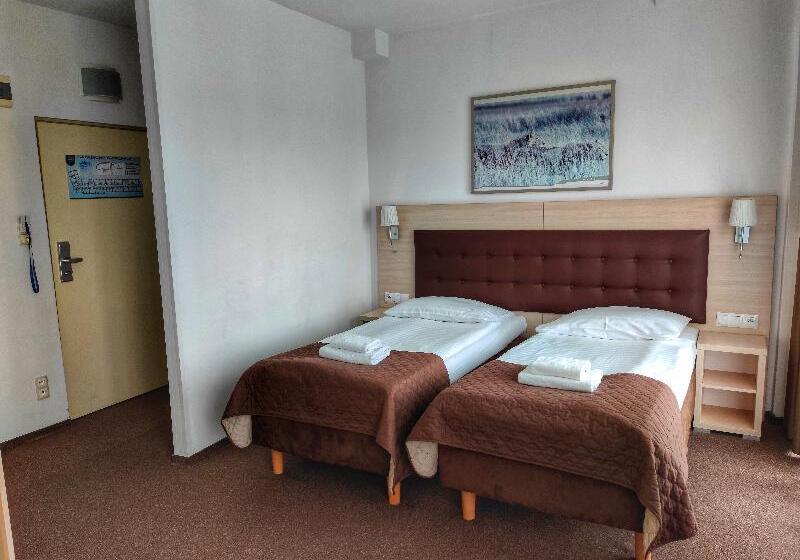 Номер Стандарт, Logos