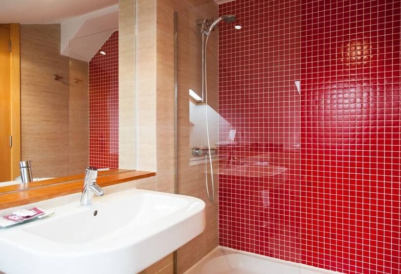 标准间, Posada Giraldilla