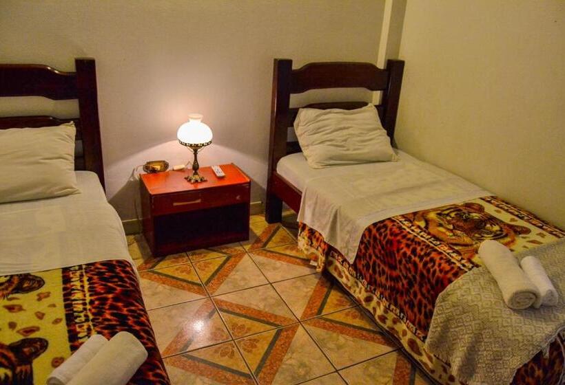 اتاق استاندارد یک نفره, & Restaurante Guarania