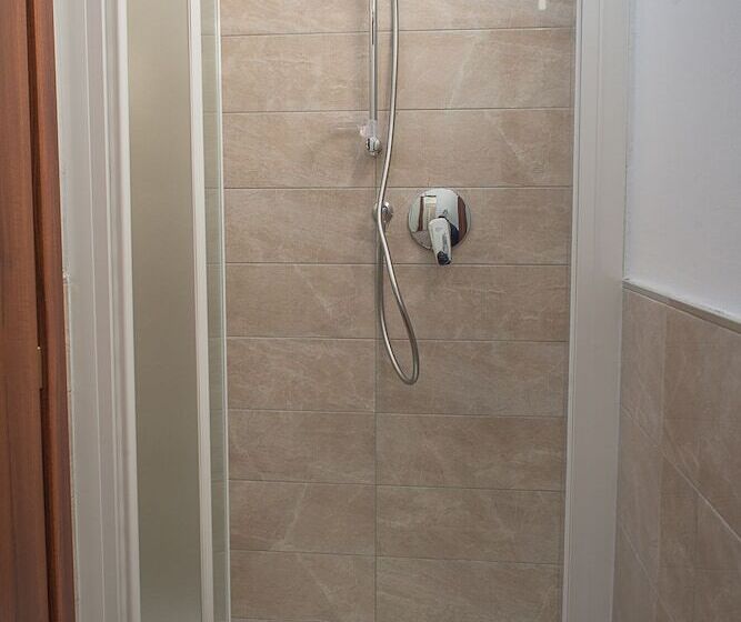 غرفة قياسية, Torino Porta Susa