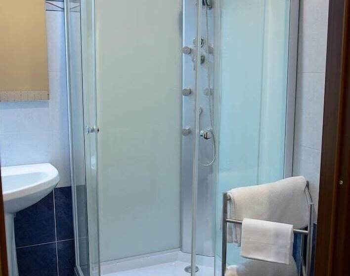 غرفة قياسية ثلاثية, Torino Porta Susa