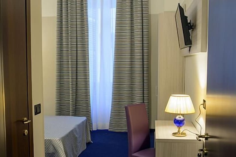 غرفة قياسية ثلاثية, Torino Porta Susa