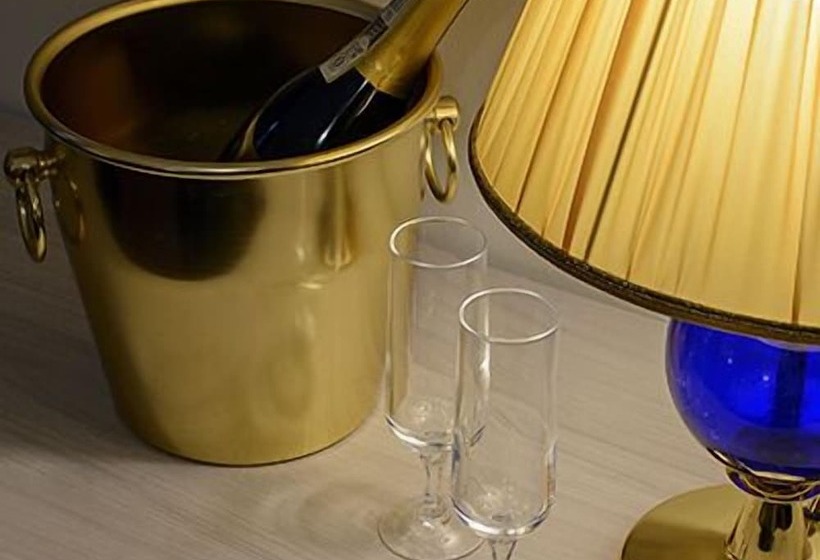 غرفة قياسية, Torino Porta Susa