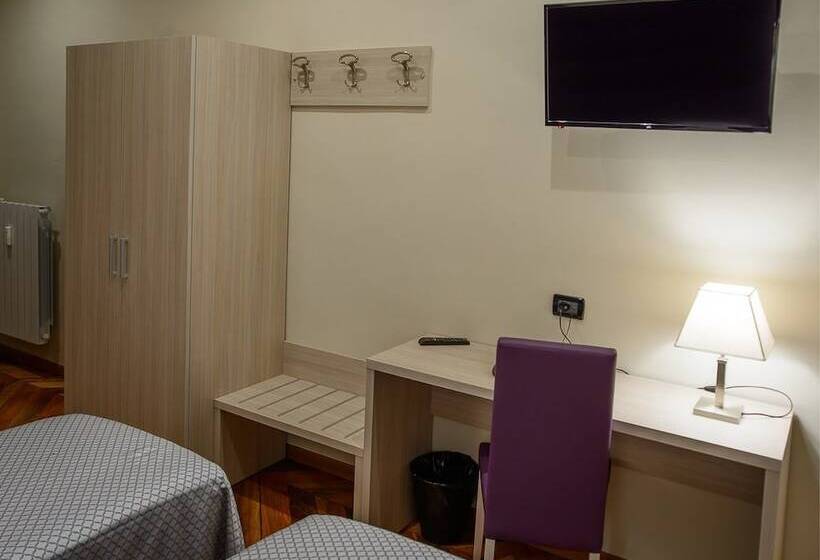 غرفة قياسية ثلاثية, Torino Porta Susa