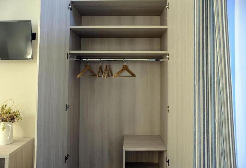 غرفة قياسية ثلاثية, Torino Porta Susa