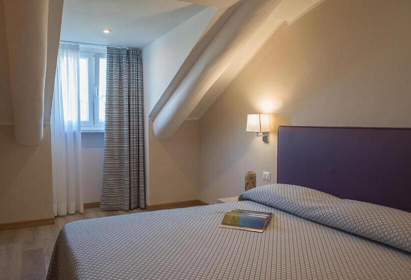 غرفة قياسية فردية, Torino Porta Susa