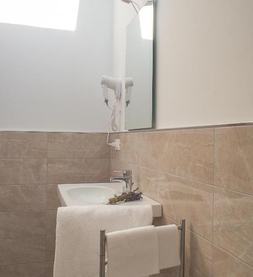 غرفة قياسية فردية, Torino Porta Susa