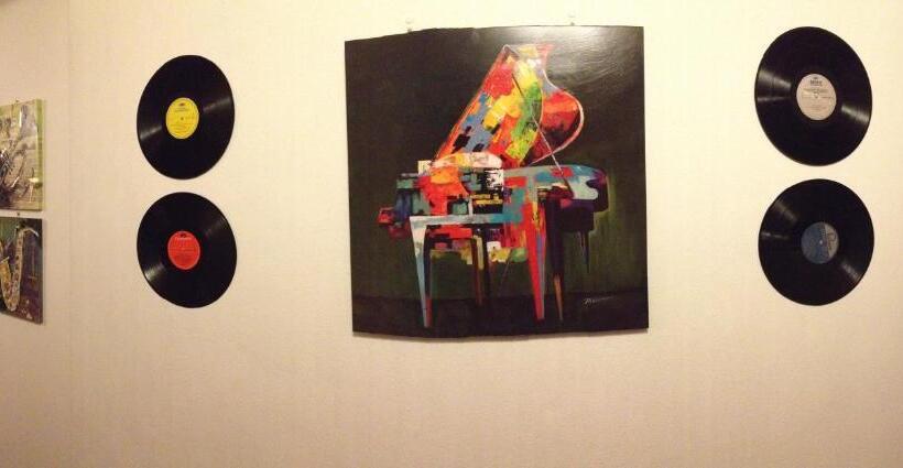 اتاق استاندارد چهار تخته, Made In Italy