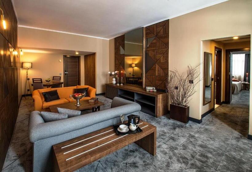 Семейный Номер, Ağaoğlu My Mountain