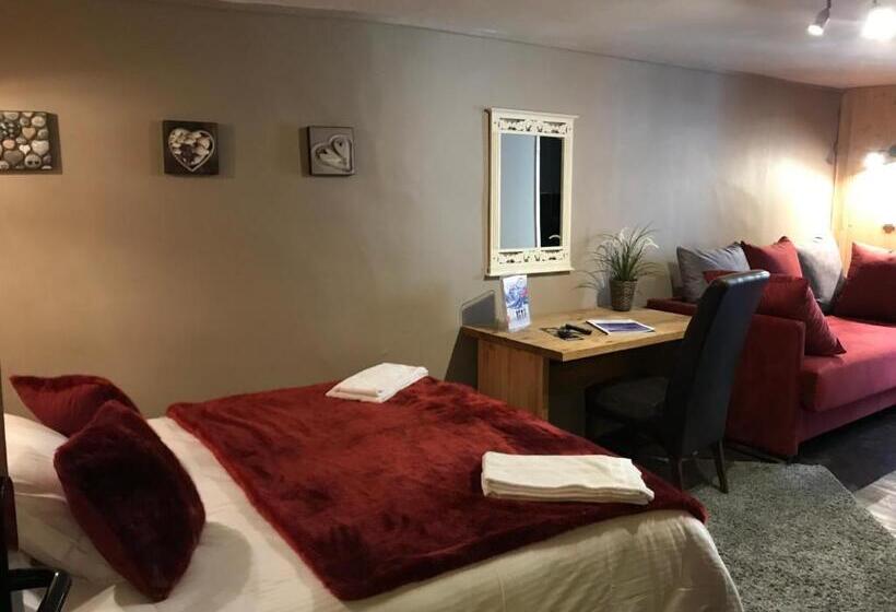 Номер Стандарт Трехместный, Auberge De La Paix