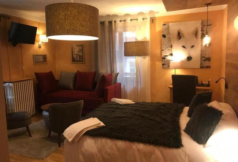 高级三人间, Auberge De La Paix