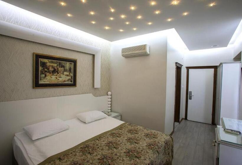 اتاق استاندارد سه نفره, Emin Efendi Konaklari