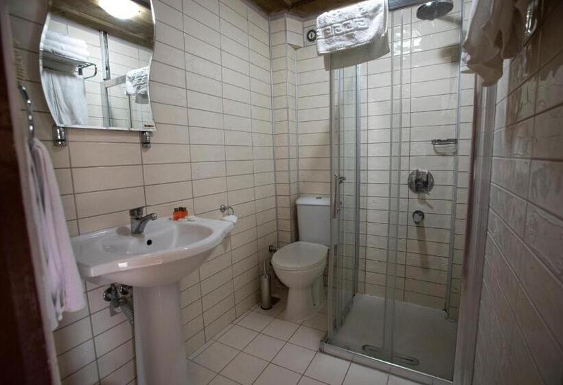 اتاق استاندارد چهار تخته, Emin Efendi Konaklari