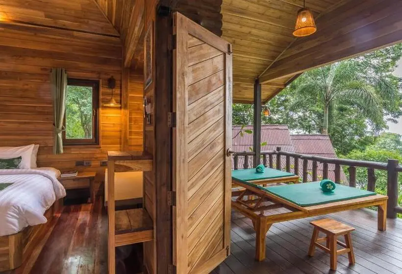 سوییت خانوادگی, Koh Jum Ocean Beach Resort
