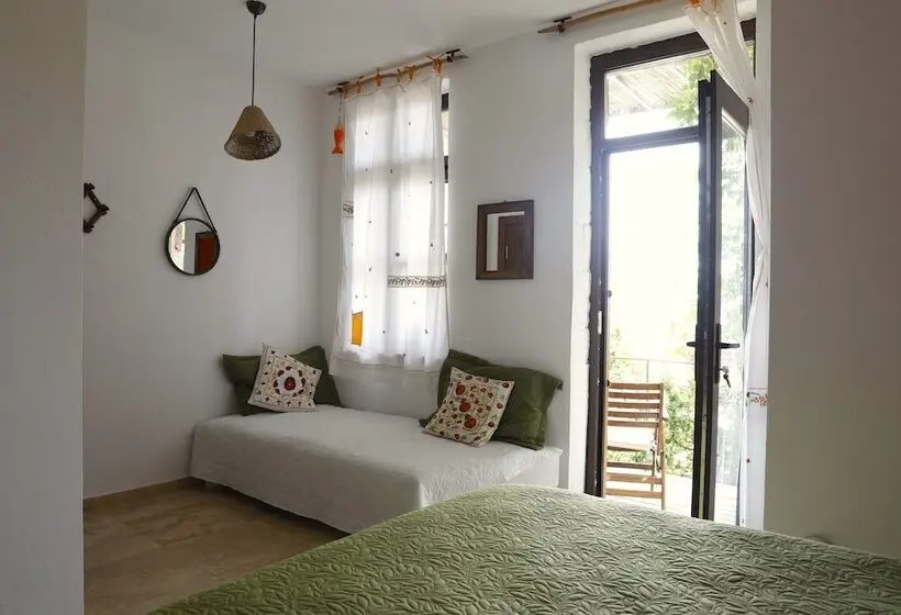 1 Bedroom Deluxe Apartment Sea View, Kozluhan