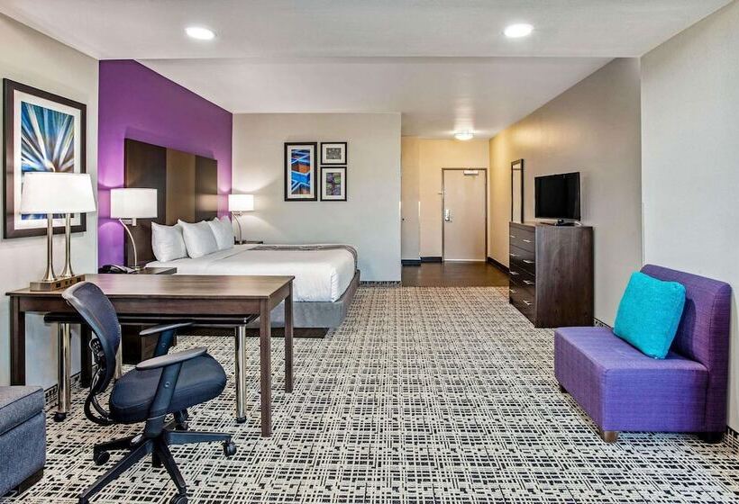 适合残疾人士使用的套间, La Quinta By Wyndham Lubbock South