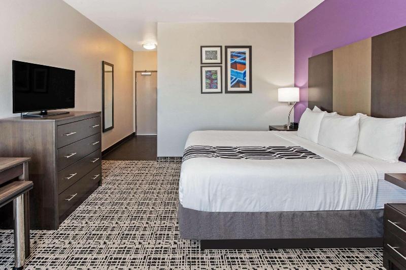 带大床的标准间, La Quinta By Wyndham Lubbock South