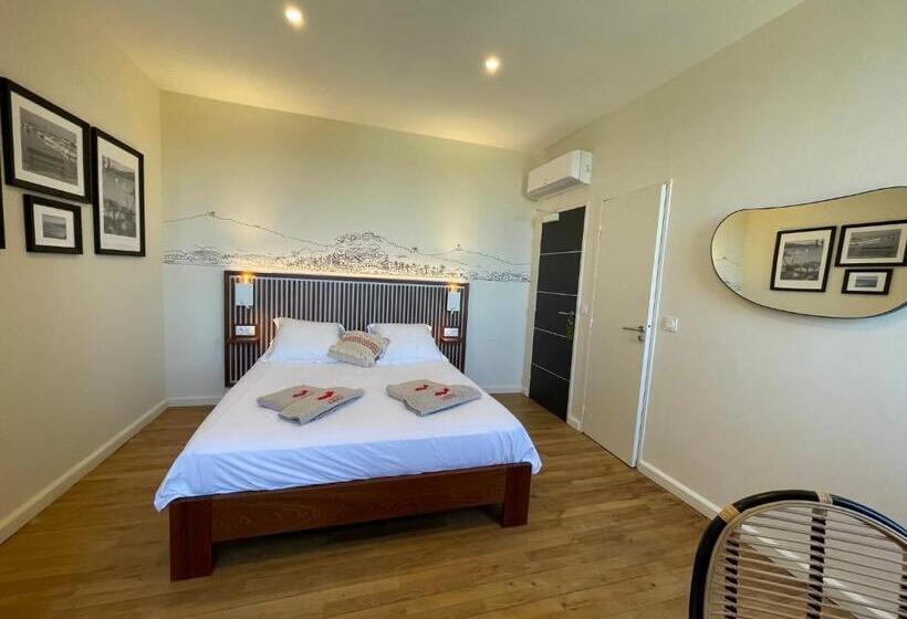 스탠다드 룸, L'oustaou De Porquerolles