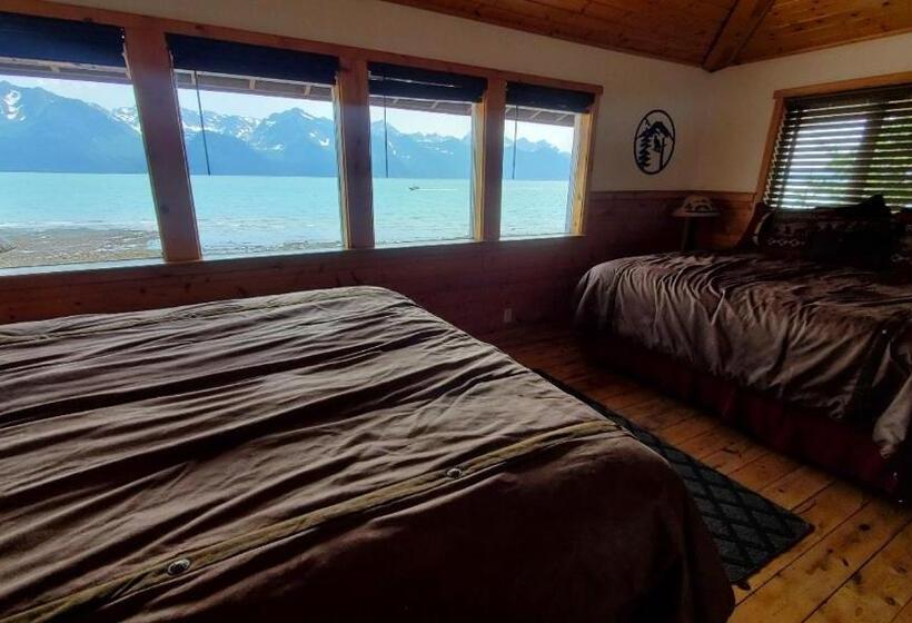 اتاق سوپریور خانوادگی, Resurrection Lodge On The Bay