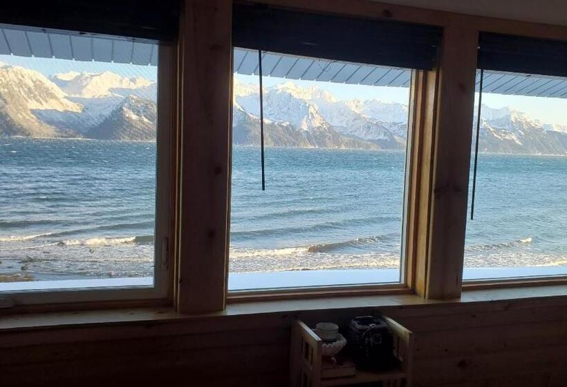 اتاق سوپریور خانوادگی, Resurrection Lodge On The Bay