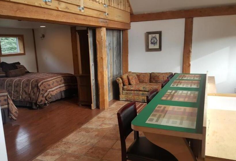 اتاق لوکس, Resurrection Lodge On The Bay