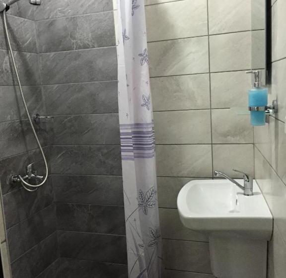 اتاق استاندارد, Tay Pansiyon