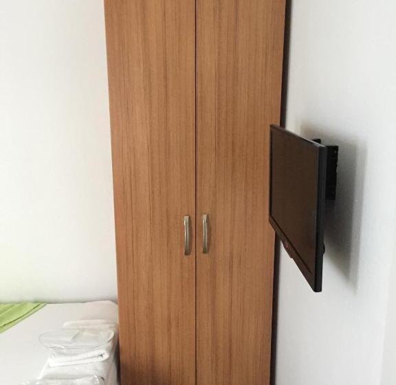 اتاق عادی یک تخته, Tay Pansiyon