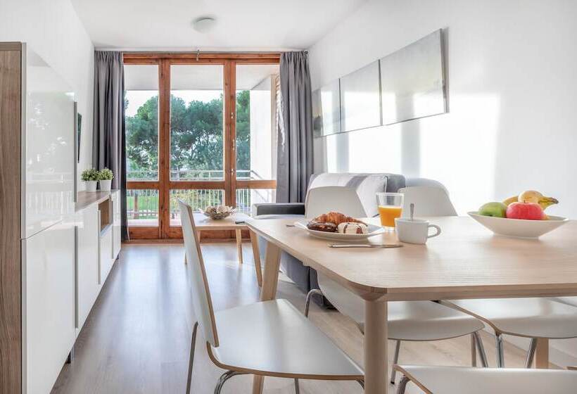 Superior 2-bedroom flat with sea view, Agaró Cambrils Apartments