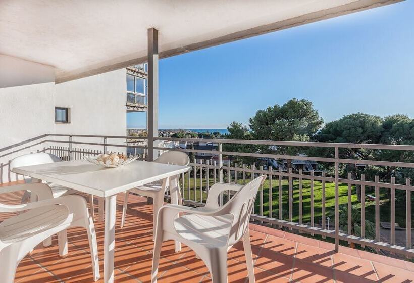 Superior 2-bedroom flat with sea view, Agaró Cambrils Apartments
