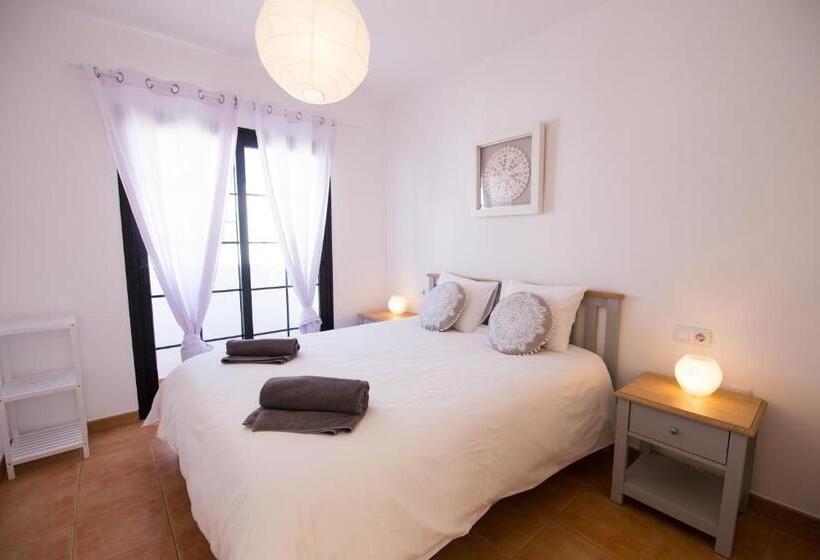 バルコニー付きスタンダードルーム, Surfers Retreat